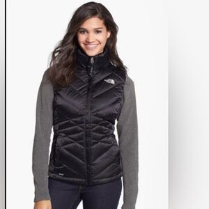 The North Face Women's Black Puffer 550 Vest Sz XL